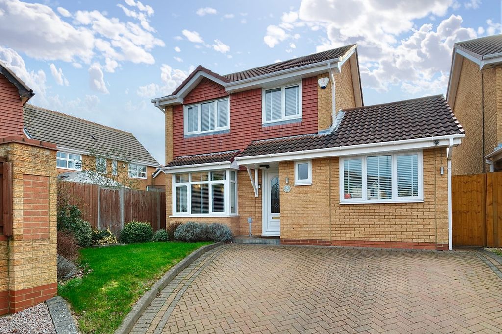 Property photo 1 of 17