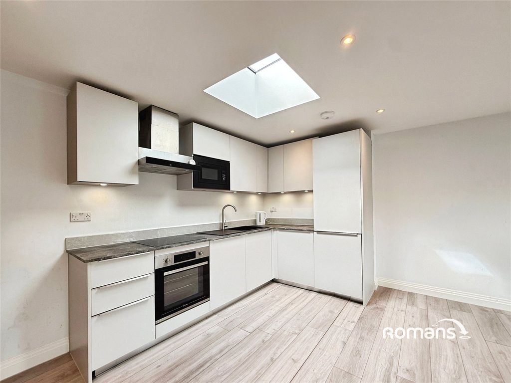 Property photo 3 of 7 Picture No. 02