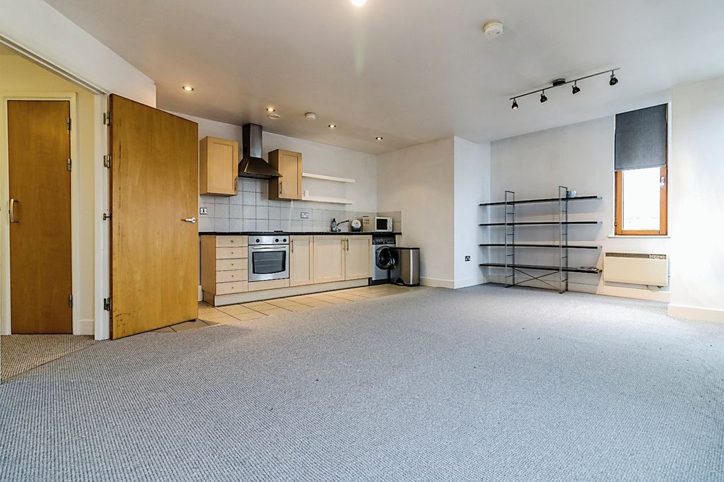 Property photo 2 of 9 Picture No. 01