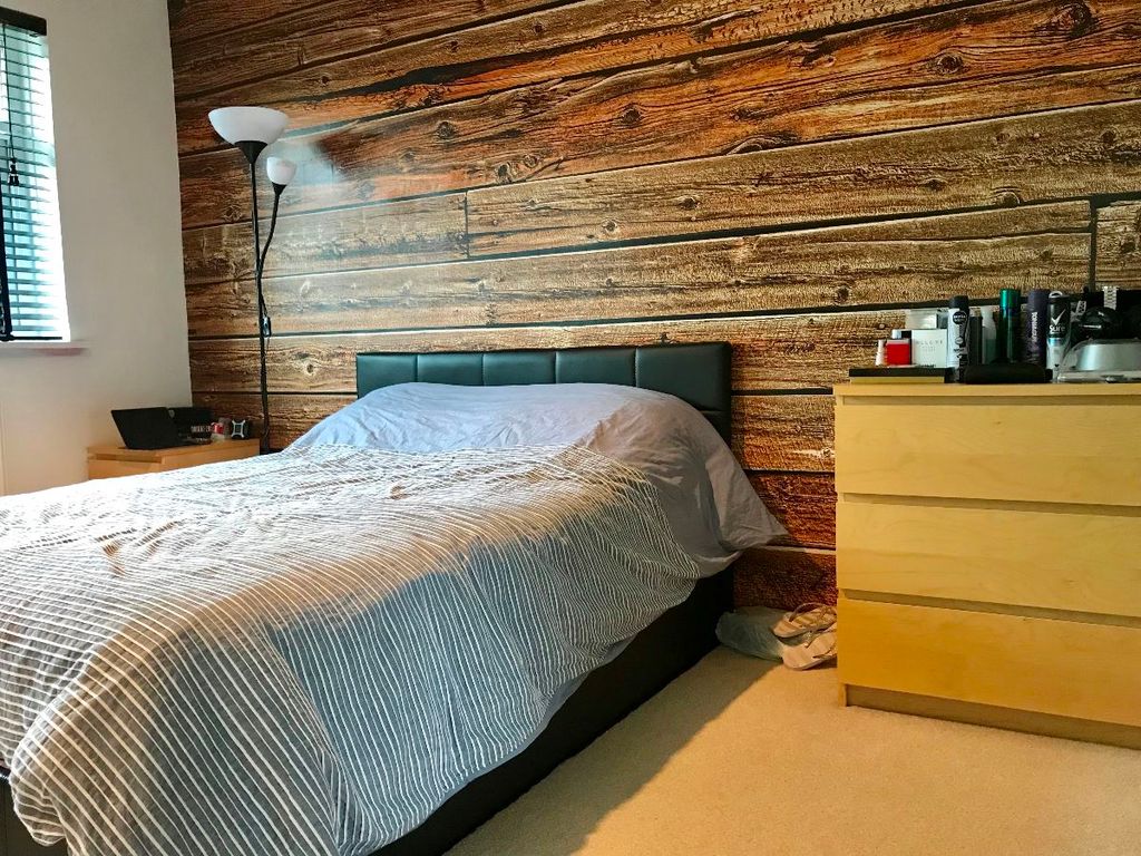 Property photo 3 of 6