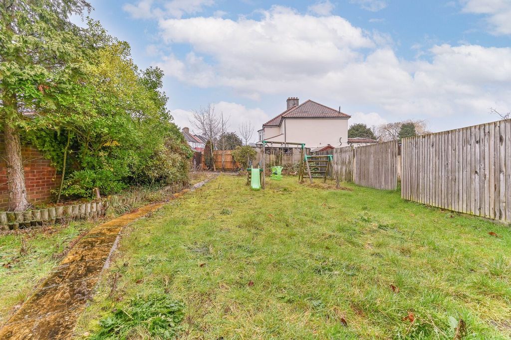 Property photo 3 of 19