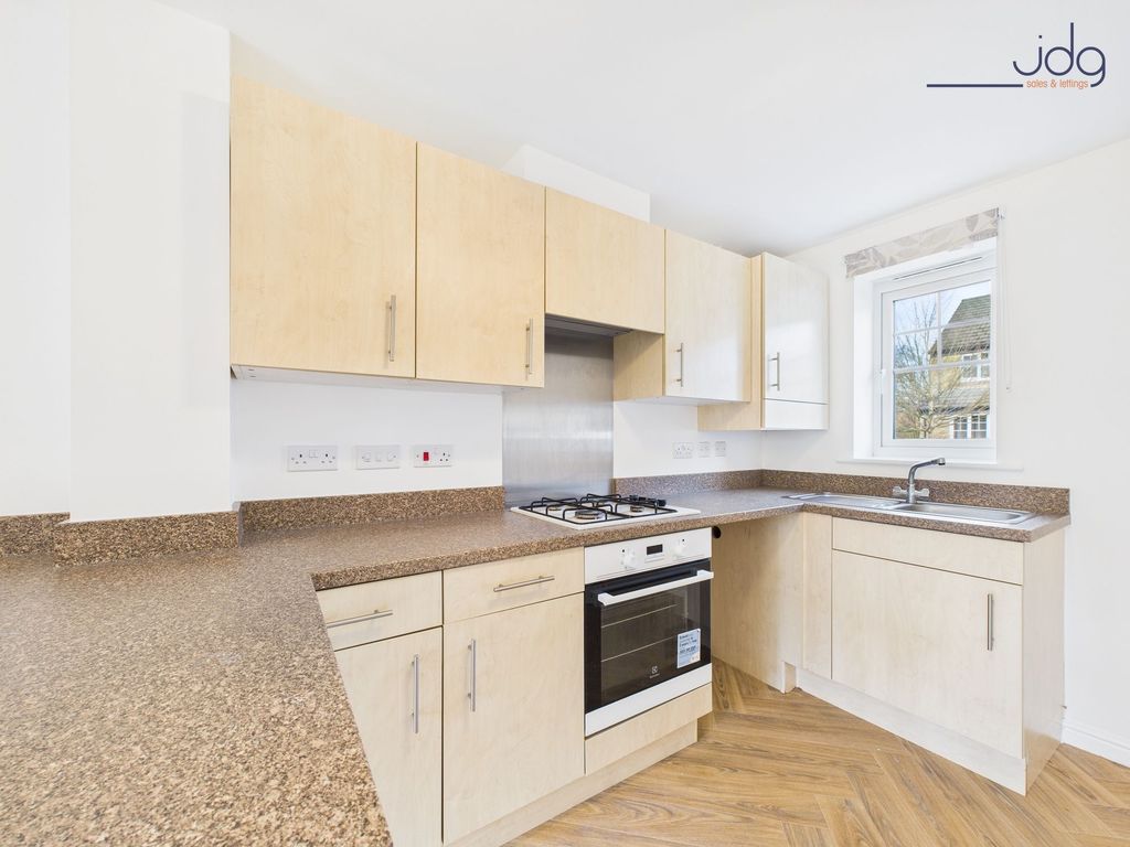 Property photo 2 of 11 Kitchen Area