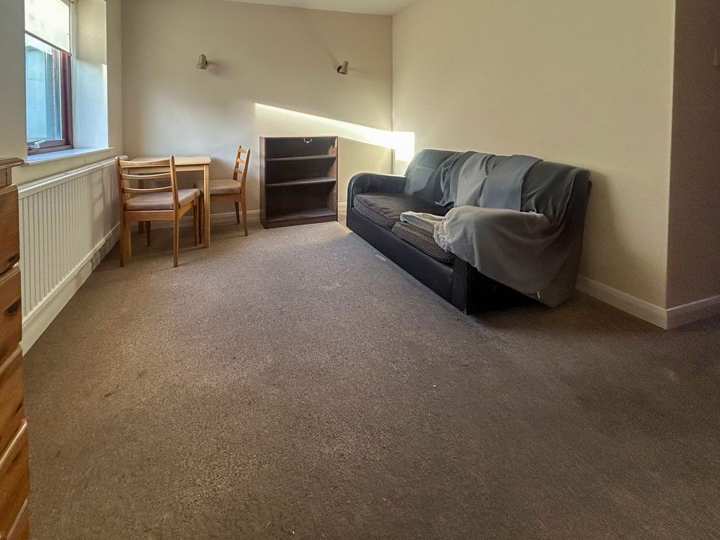 Property photo 3 of 8 Open Plan Living