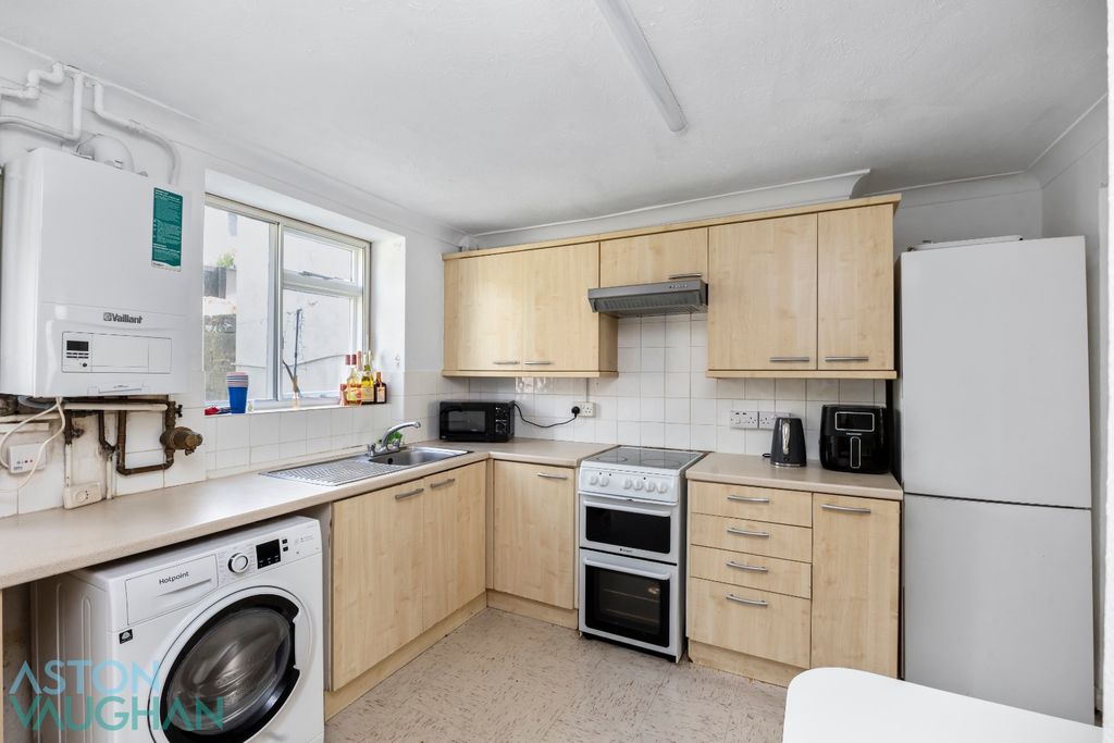 Property photo 3 of 20 5000264