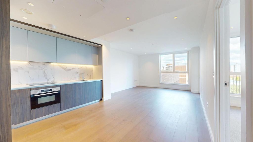 Property photo 1 of 15 68d1341Ef9d290532453Bd8d_963E78863F7048Af042c9Bd99