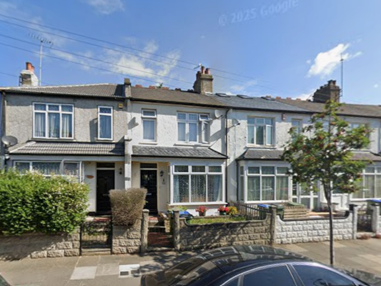 Property photo 1 of 11