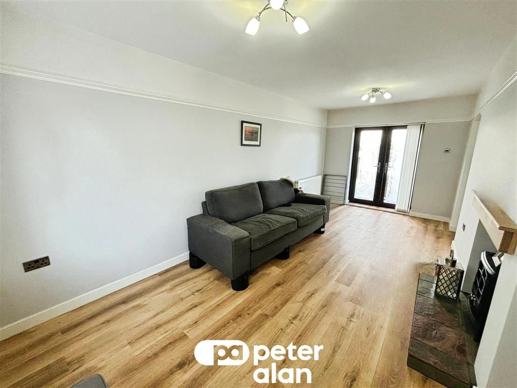 Property photo 2 of 10 Image