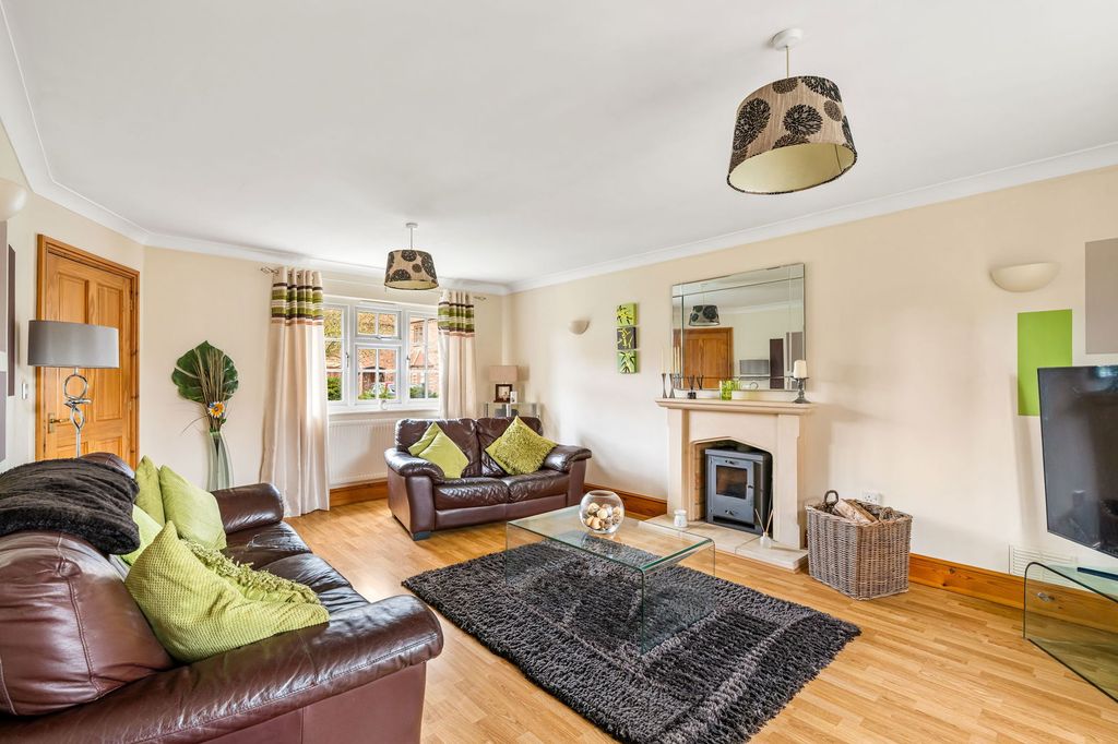 Property photo 3 of 14