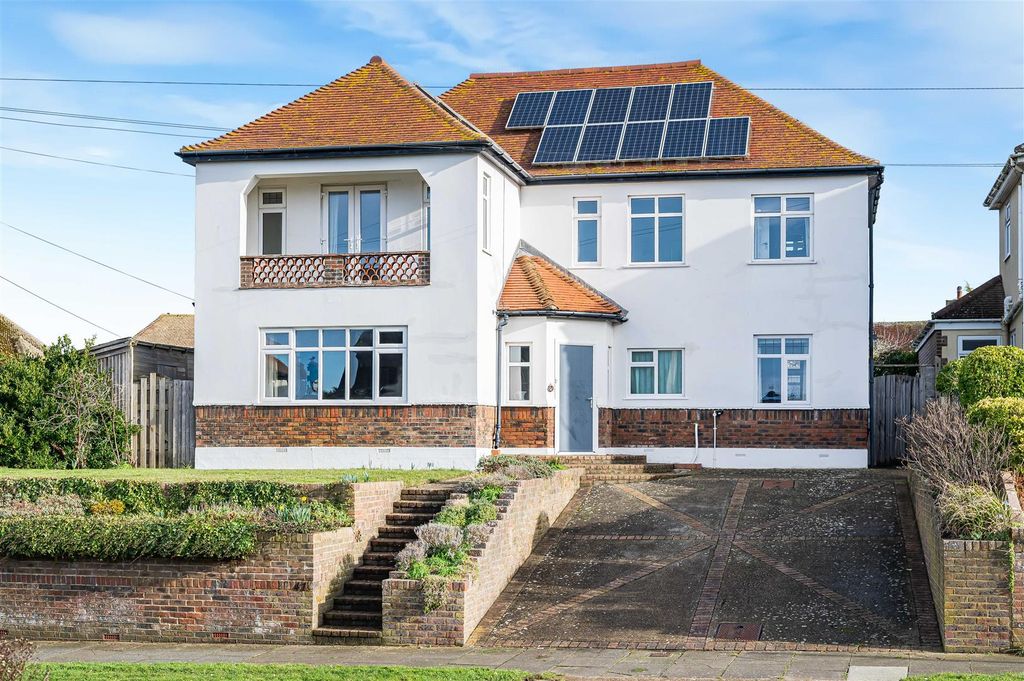 Property photo 1 of 33 Front