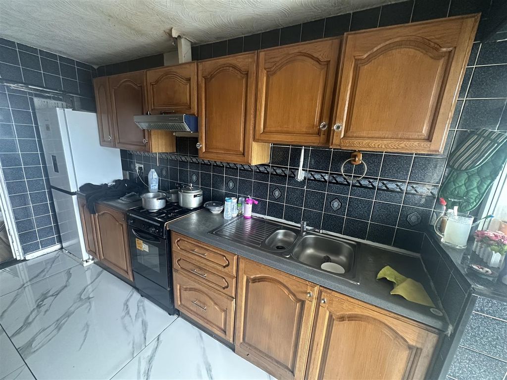Property photo 3 of 9 Img_2897.Jpg