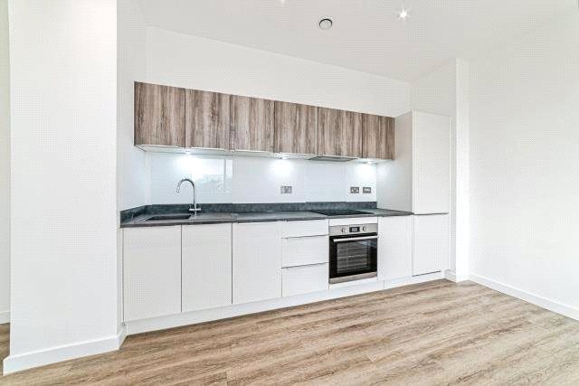 Property photo 2 of 17 Kitchen