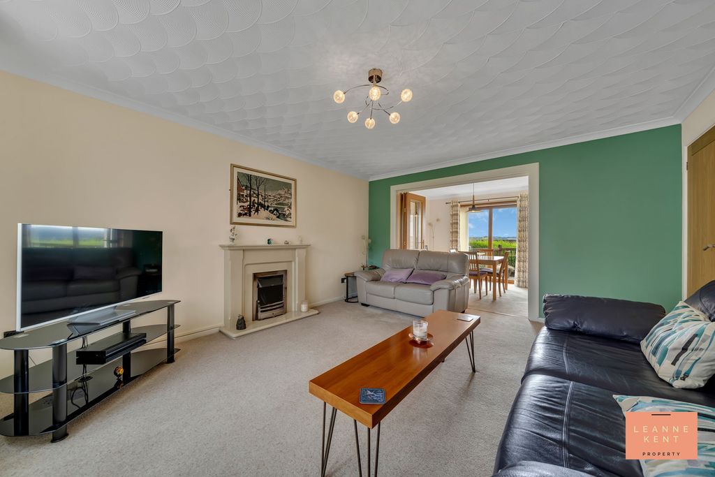 Property photo 2 of 45