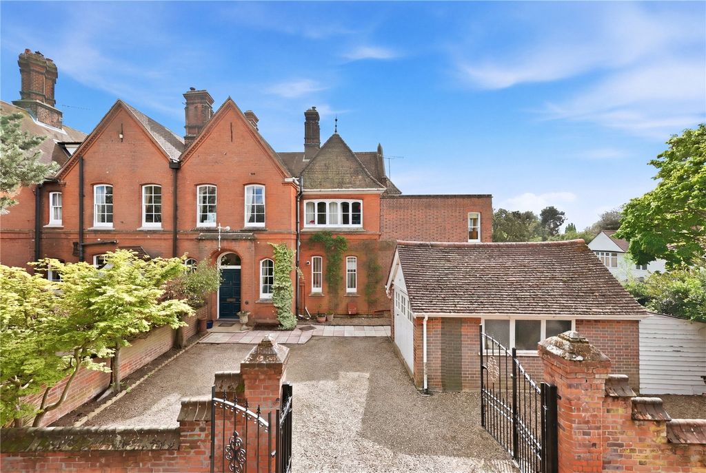 Property photo 1 of 23 1 Parkside Avenue