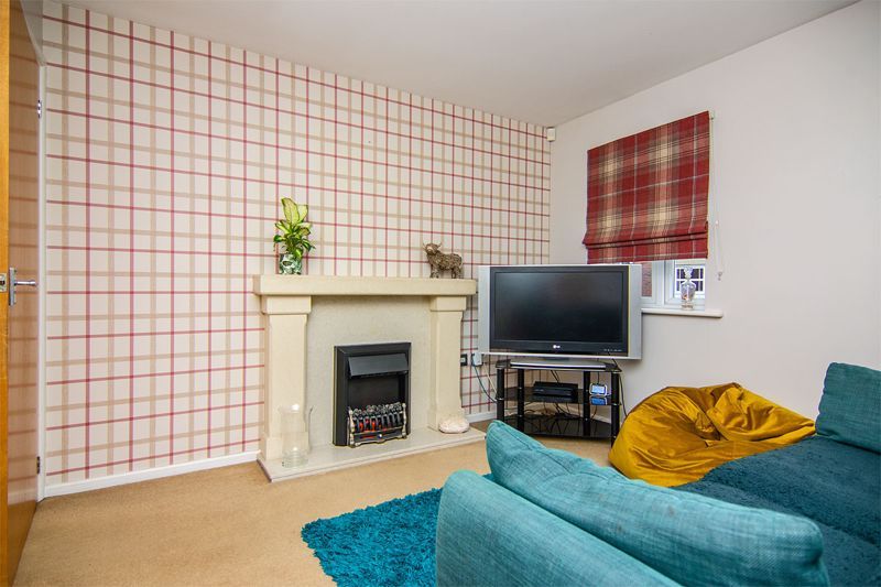Property photo 3 of 14 Photo 7