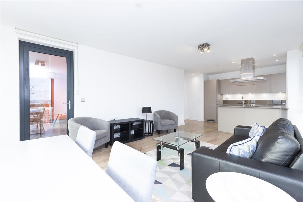 Property photo 3 of 13 1102 Roosevelt Tower7.Jpg