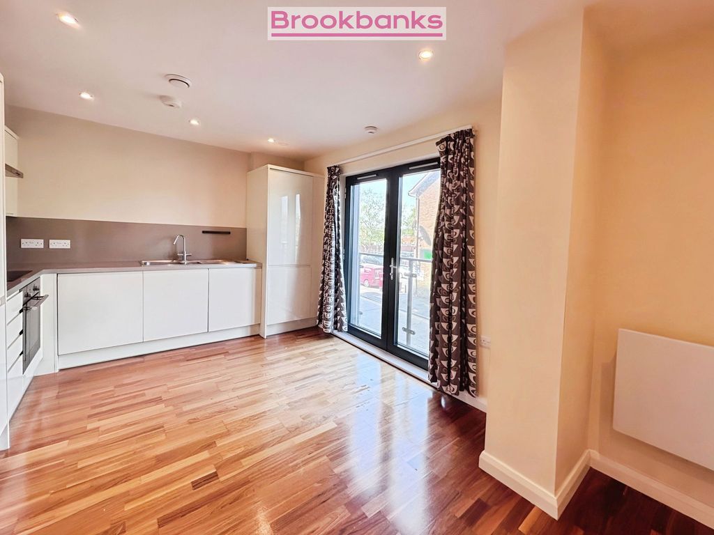 Property photo 3 of 7