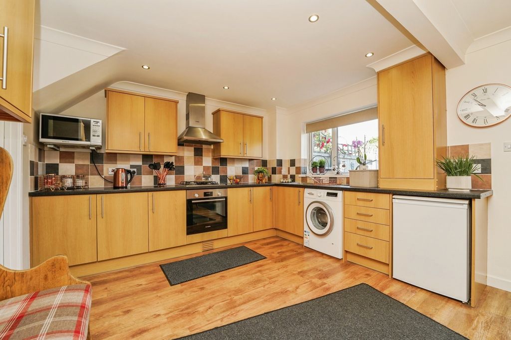 Property photo 3 of 11 Pbox-Img.Jpg