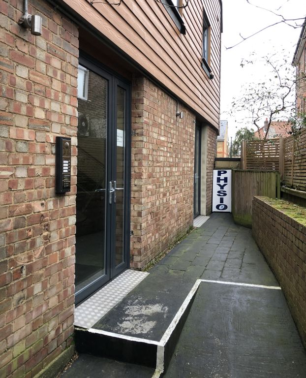 Property photo 1 of 4