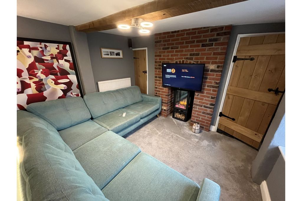 Property photo 3 of 24