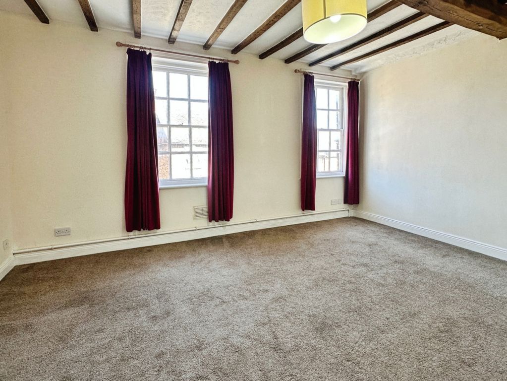 Property photo 2 of 16 Living Room