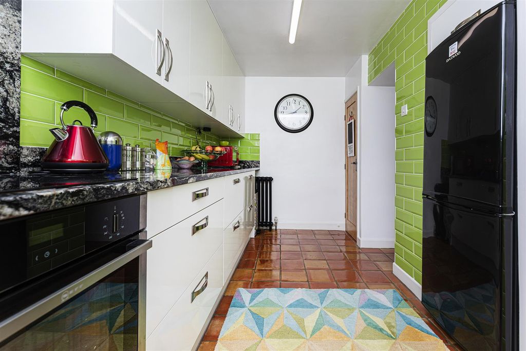 Property photo 2 of 42 Kitchen