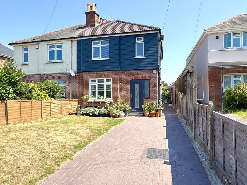 Property photo 2 of 34