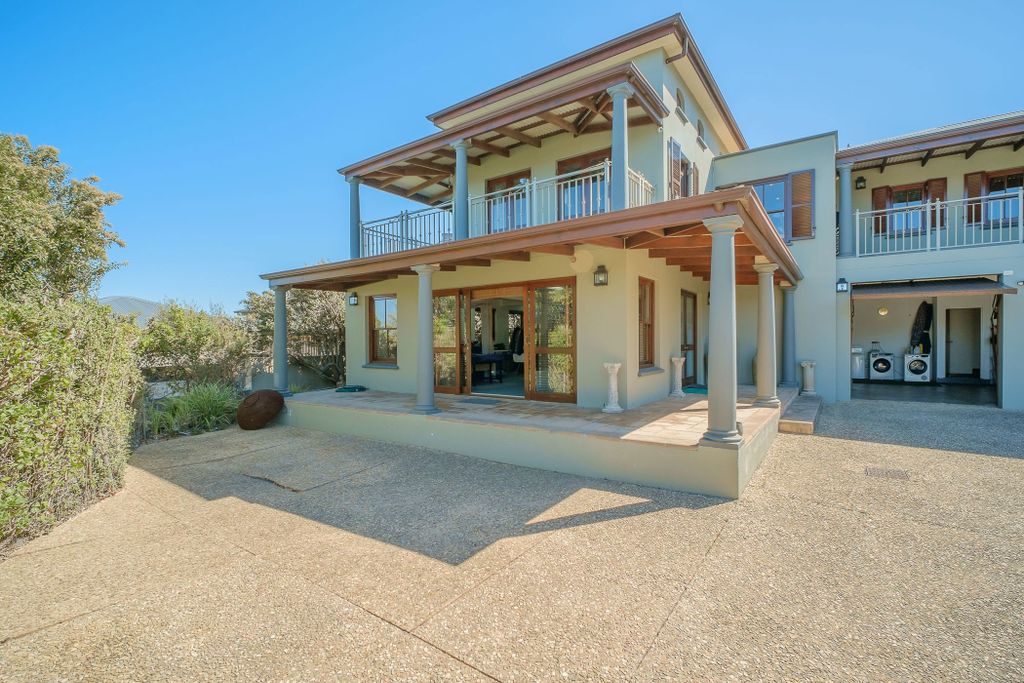 Property photo 2 of 32 Fh1736407