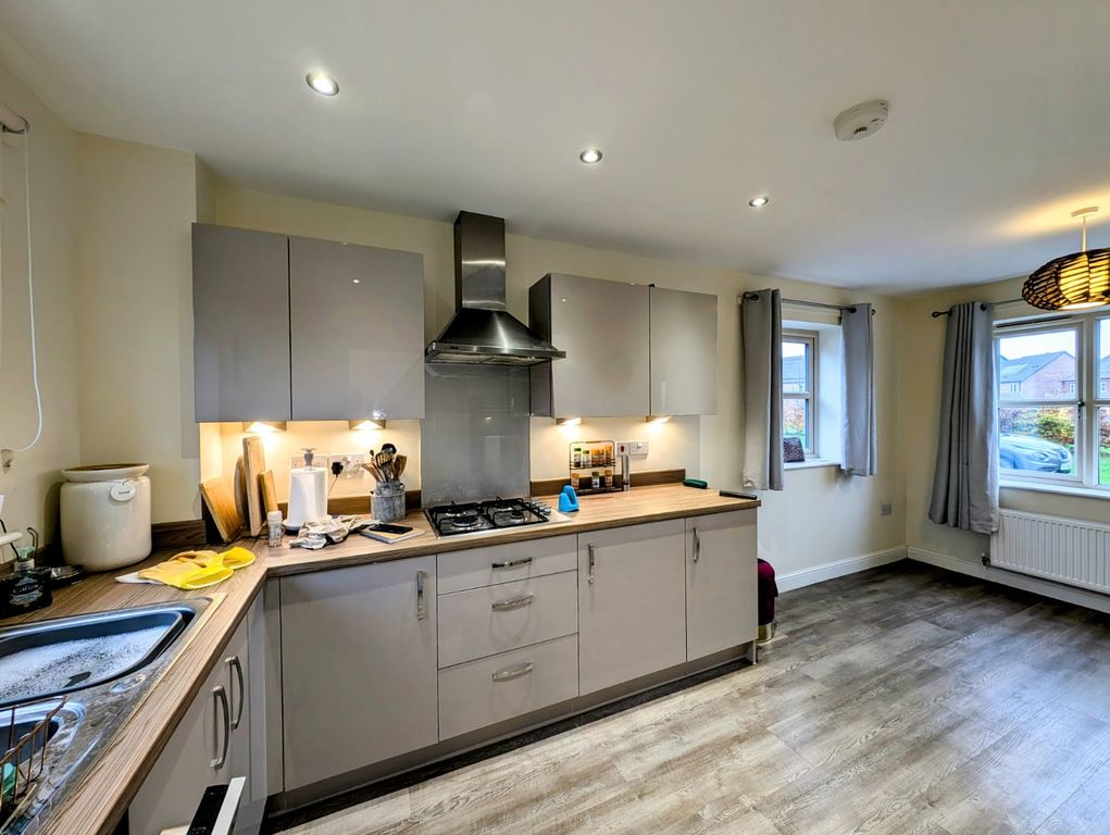 Property photo 2 of 23 Picture No. 44