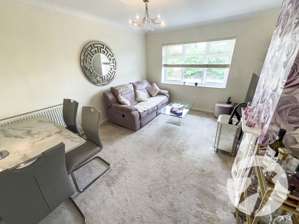 Property photo 3 of 10 Picture No. 07
