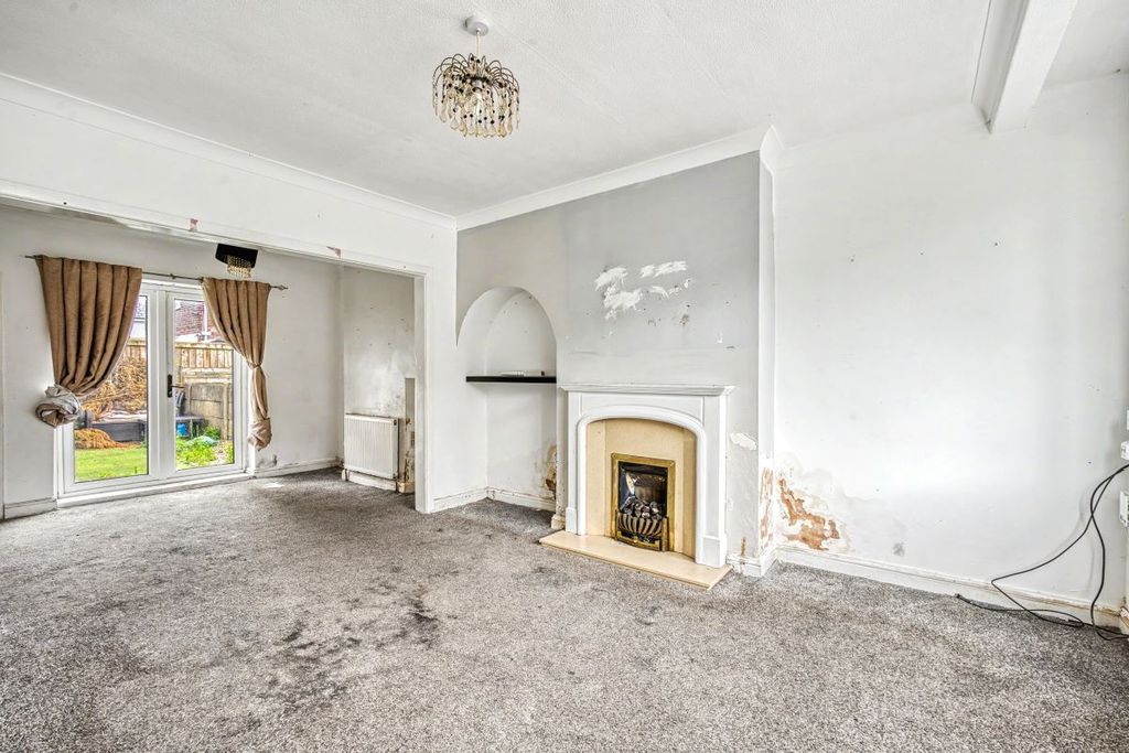 Property photo 3 of 19