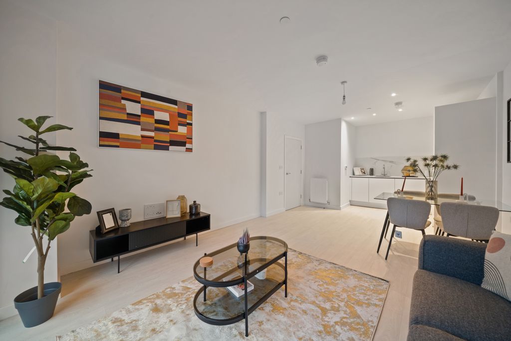 Property photo 3 of 5