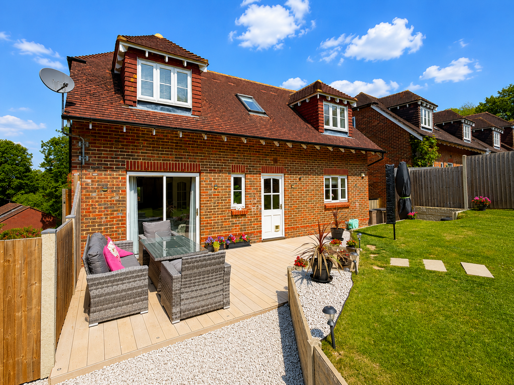 Property photo 1 of 18 Rear Garden