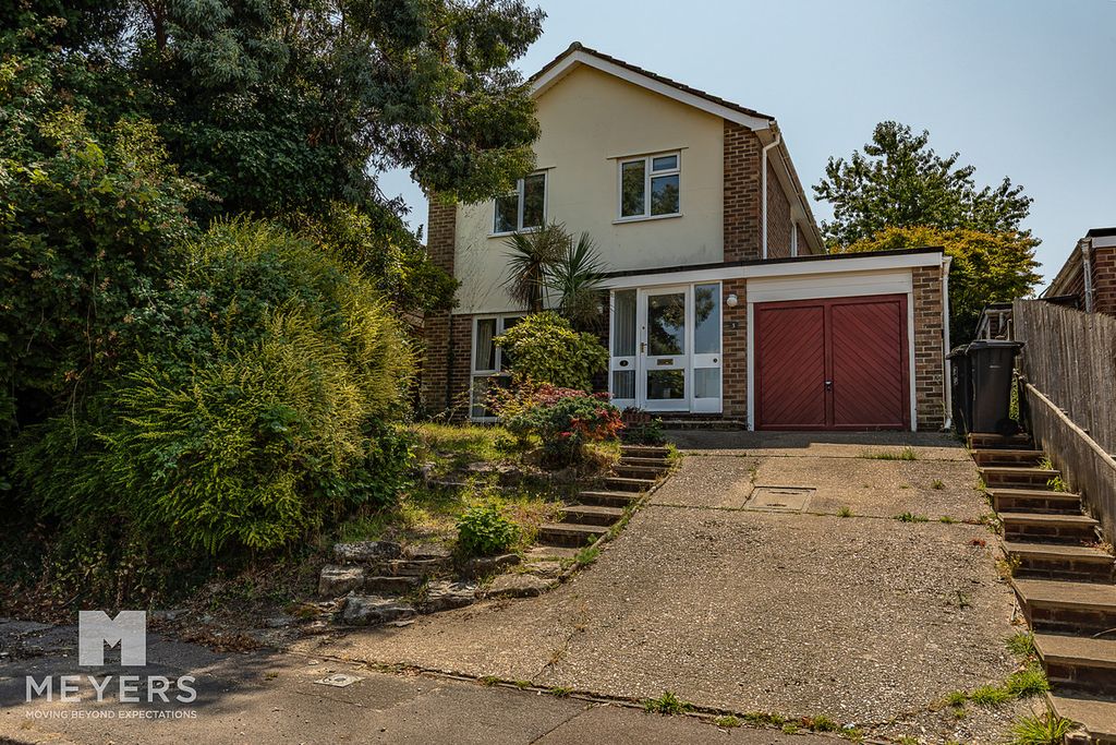 Property photo 1 of 19