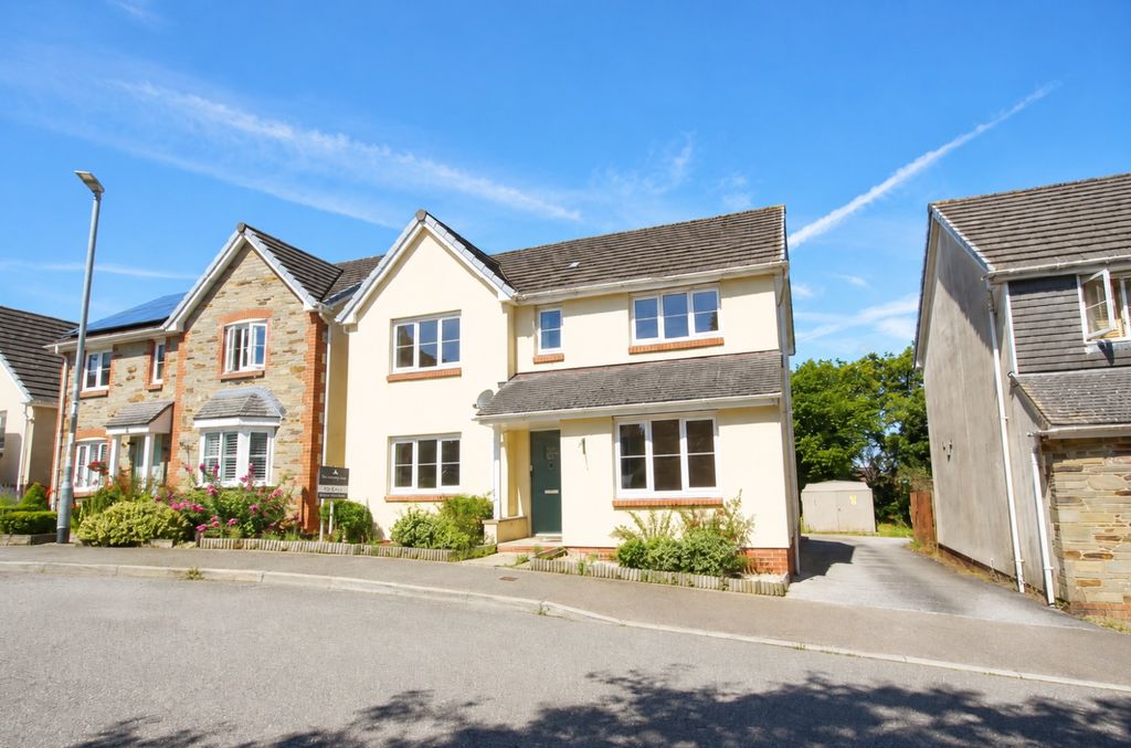 Property photo 1 of 15 1774c519-668d-4Bdc-9B01-Bedaa18E5972