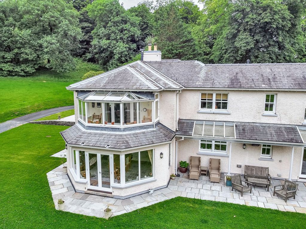 Property photo 1 of 31