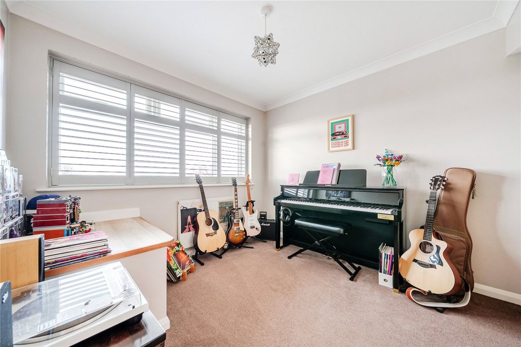 Additional image 12 of 5 bed semi-detached house for saleSpringfield Close, Westham, East Sussex BN24