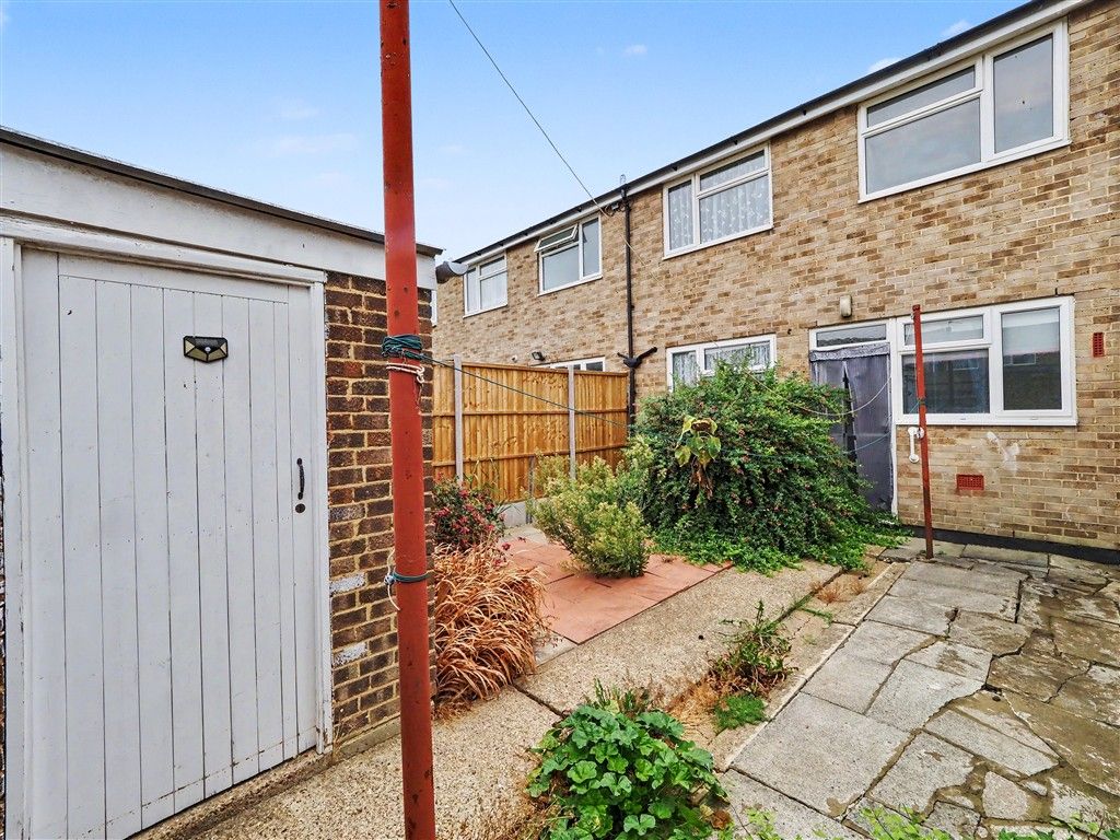 Property photo 3 of 5