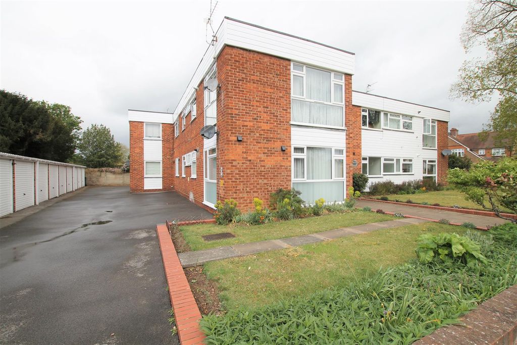 Property photo 1 of 9