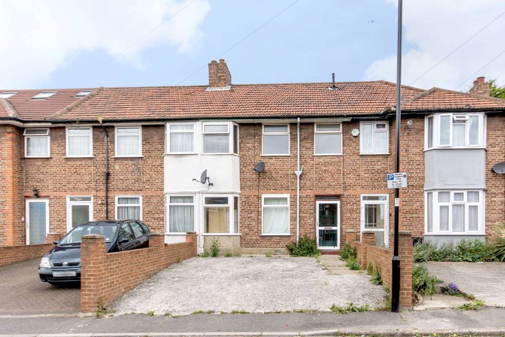Property photo 1 of 8