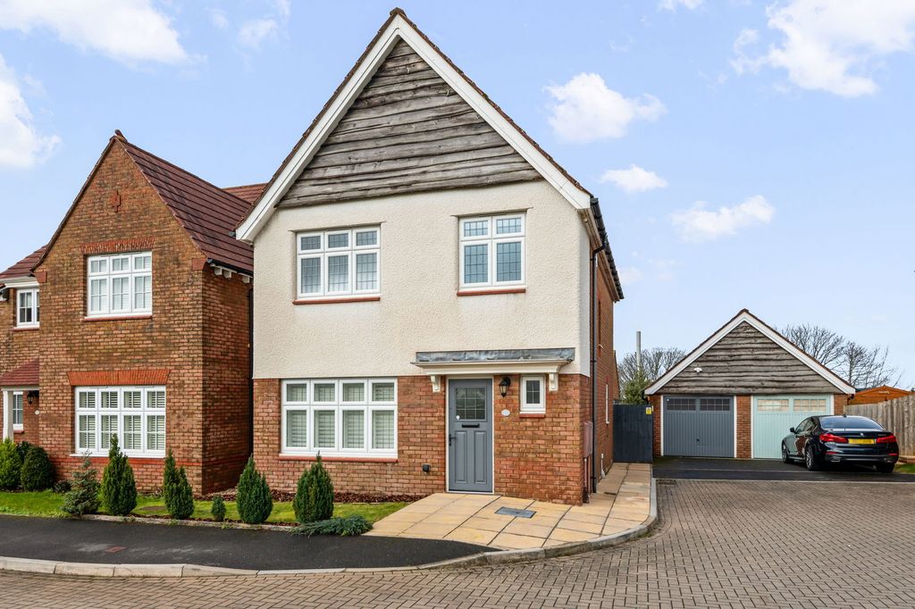 Property photo 1 of 20