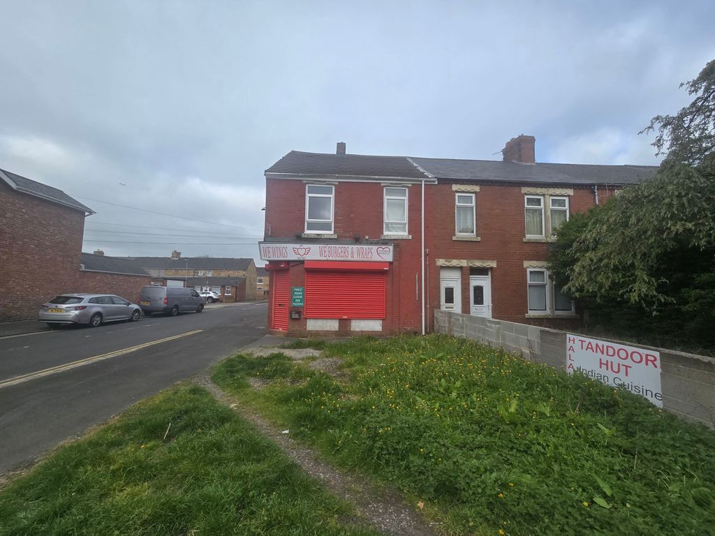 Property photo 2 of 12