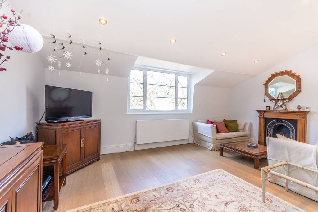 Property photo 1 of 27