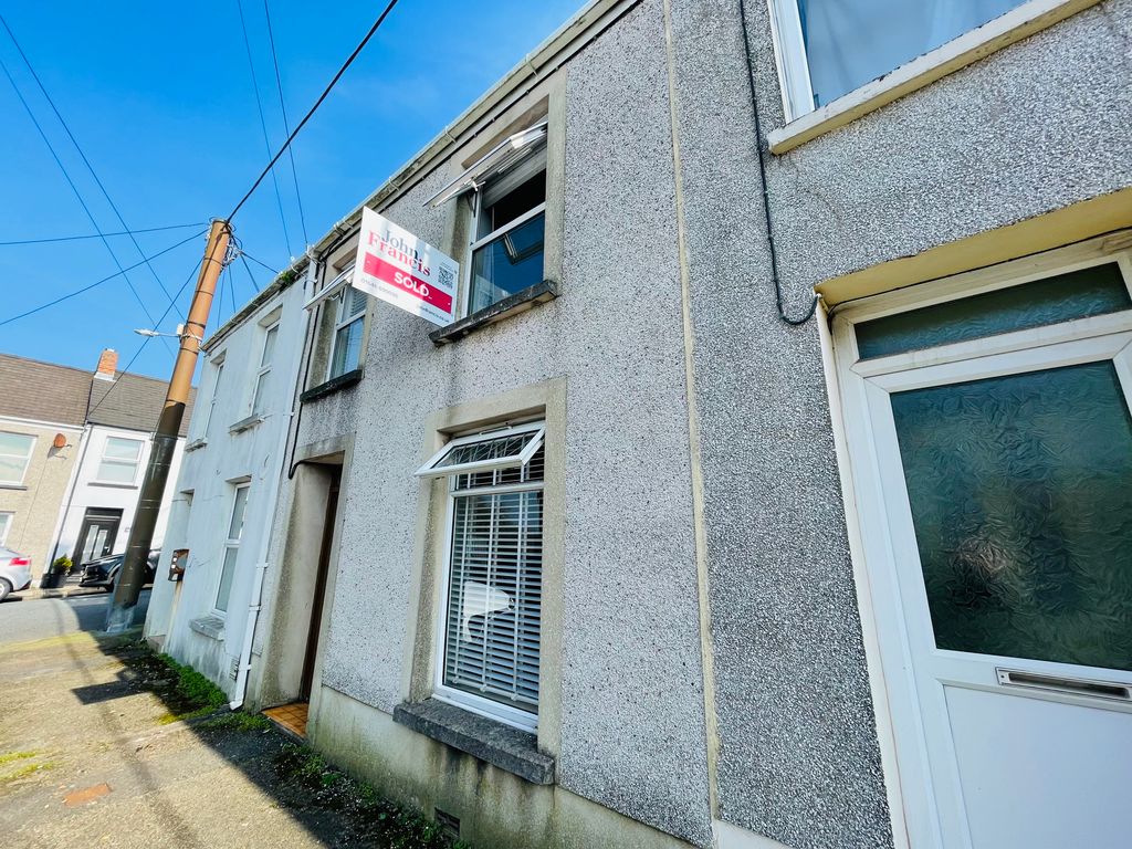 Property photo 1 of 10