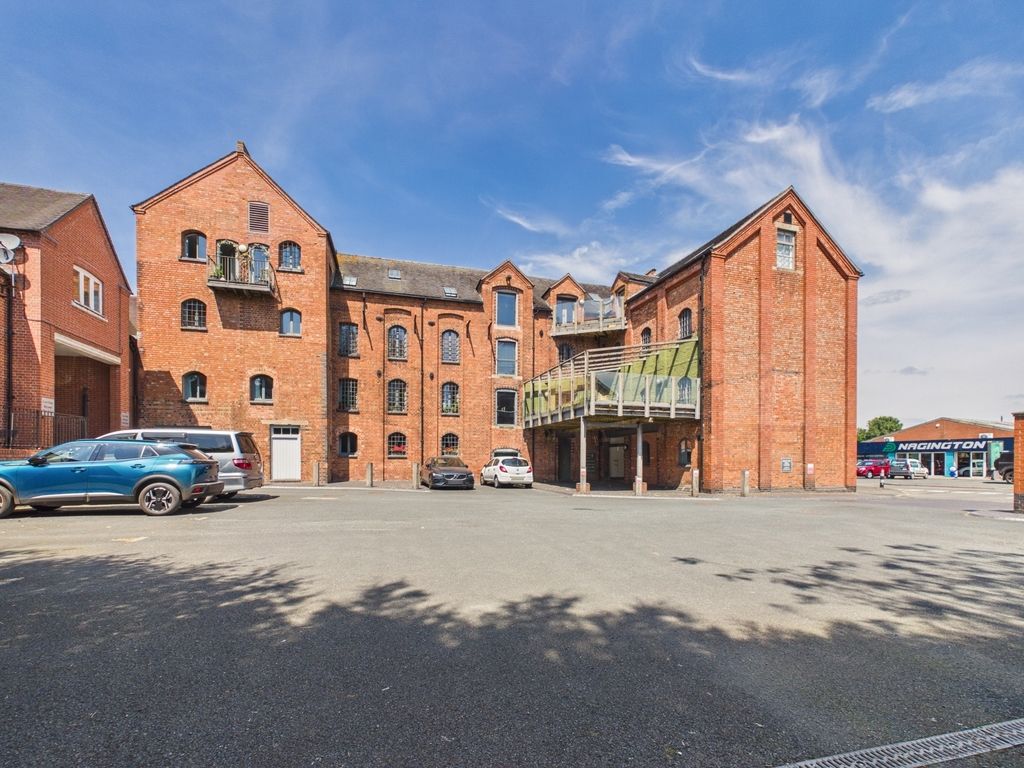 Property photo 1 of 8 Drayton Mill Court