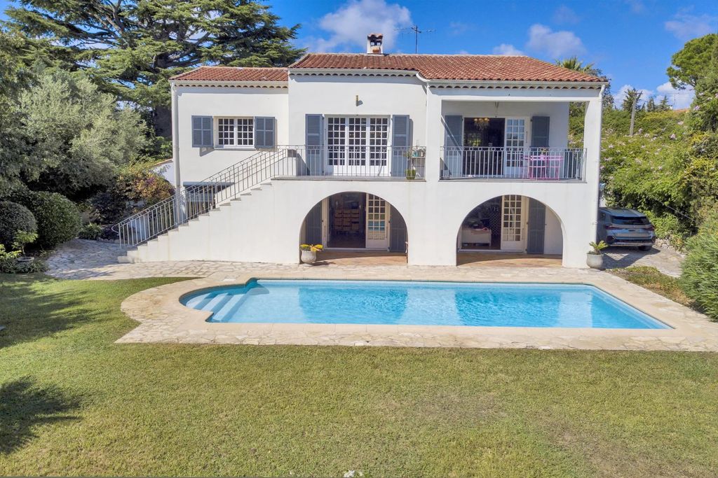 Property photo 1 of 31