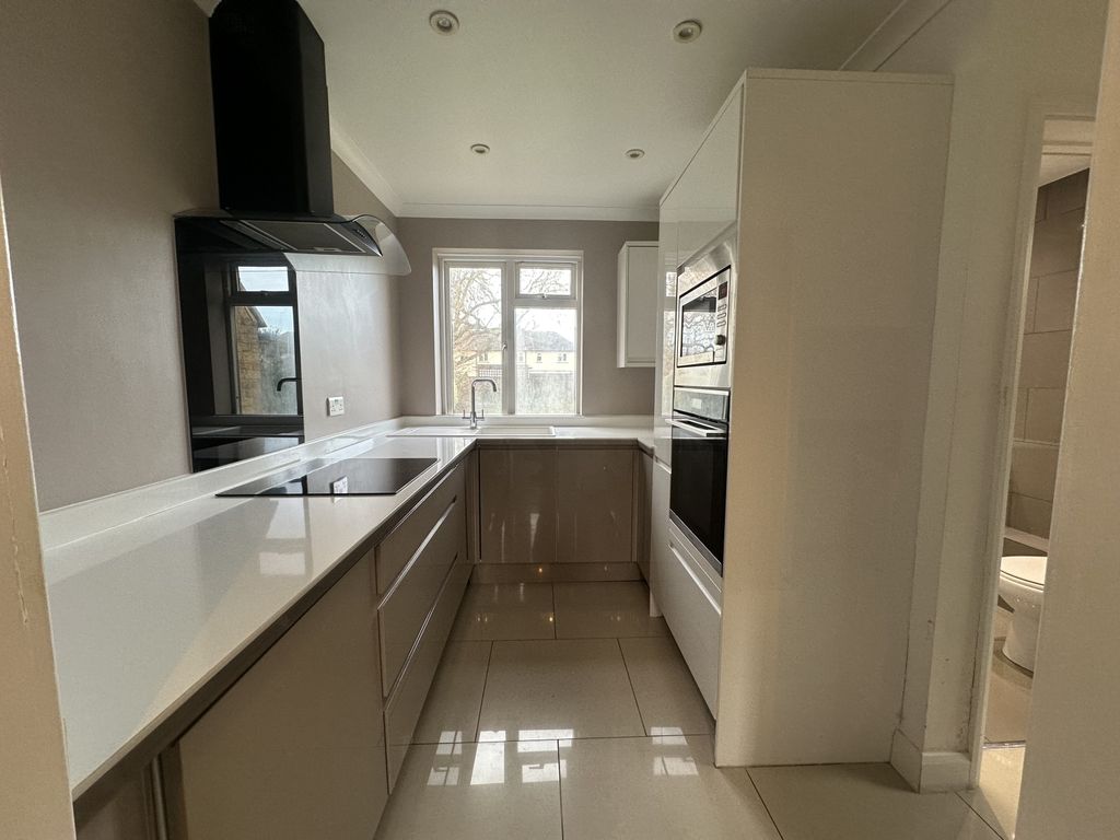 Property photo 3 of 13 Img_9455