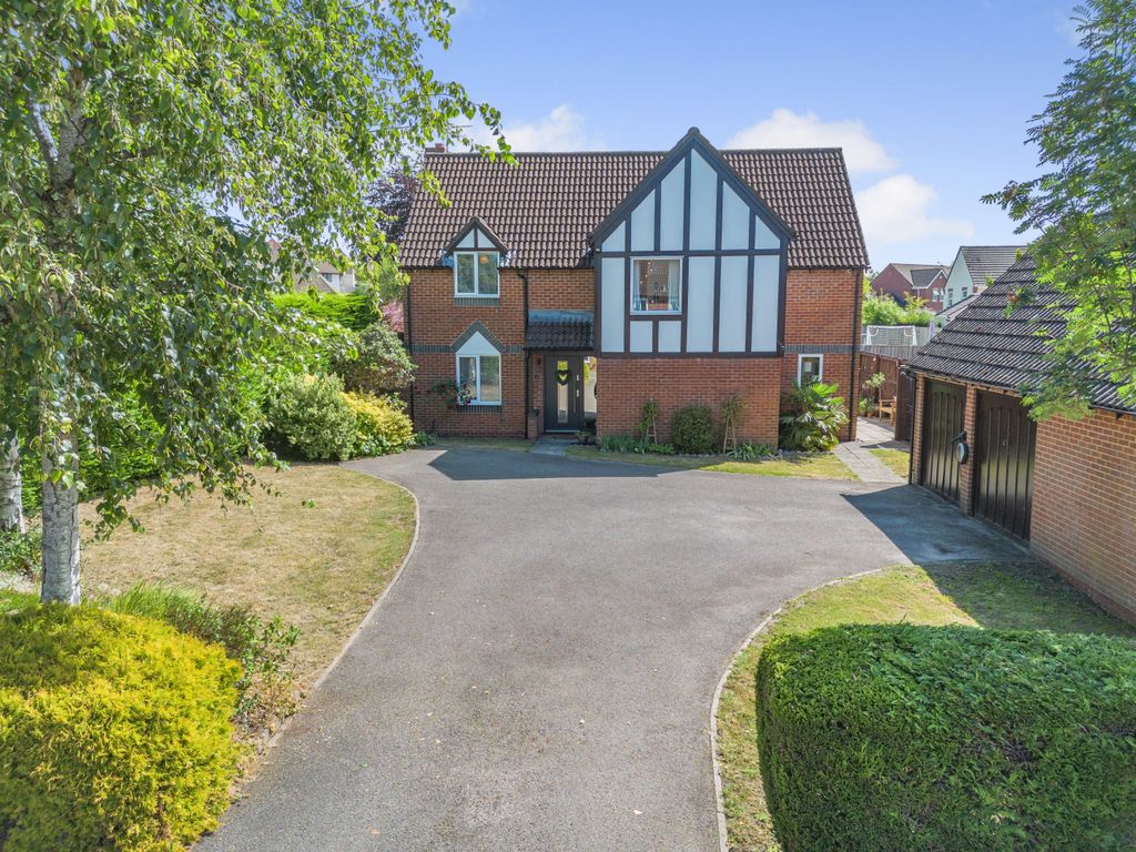 Property photo 1 of 30