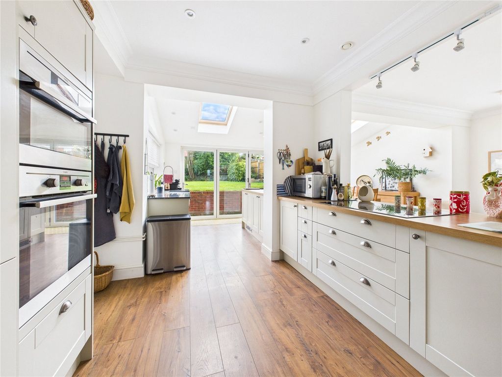 Property photo 3 of 20 Picture No. 06