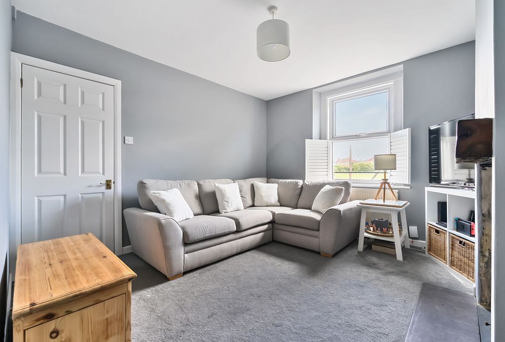 Property photo 2 of 17 Reception Room