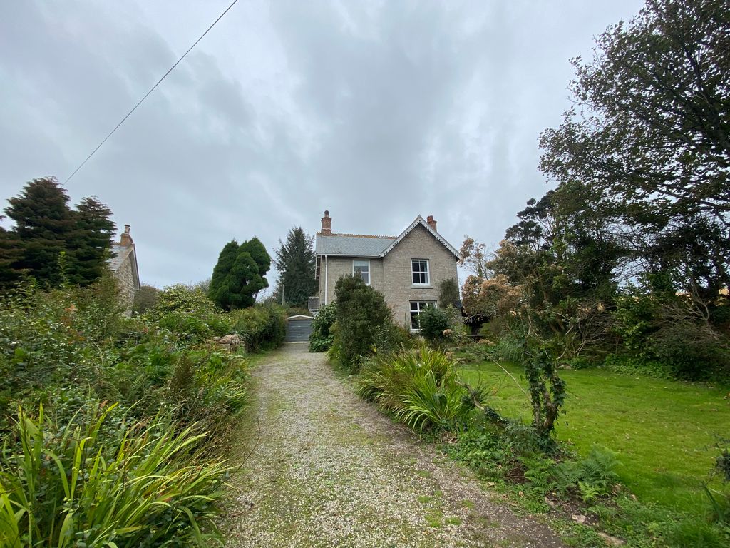 Property photo 2 of 14